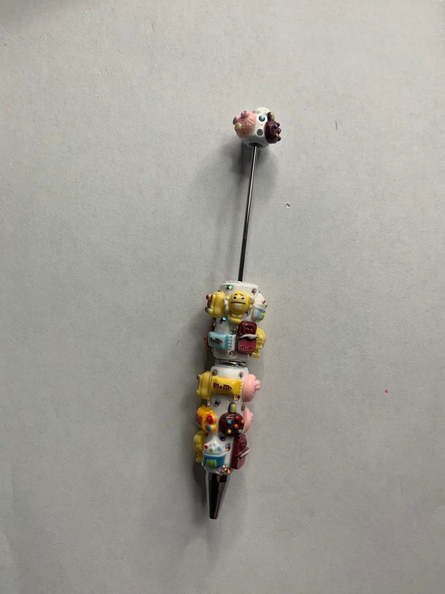 Beadable pens just the pen M&m white background
