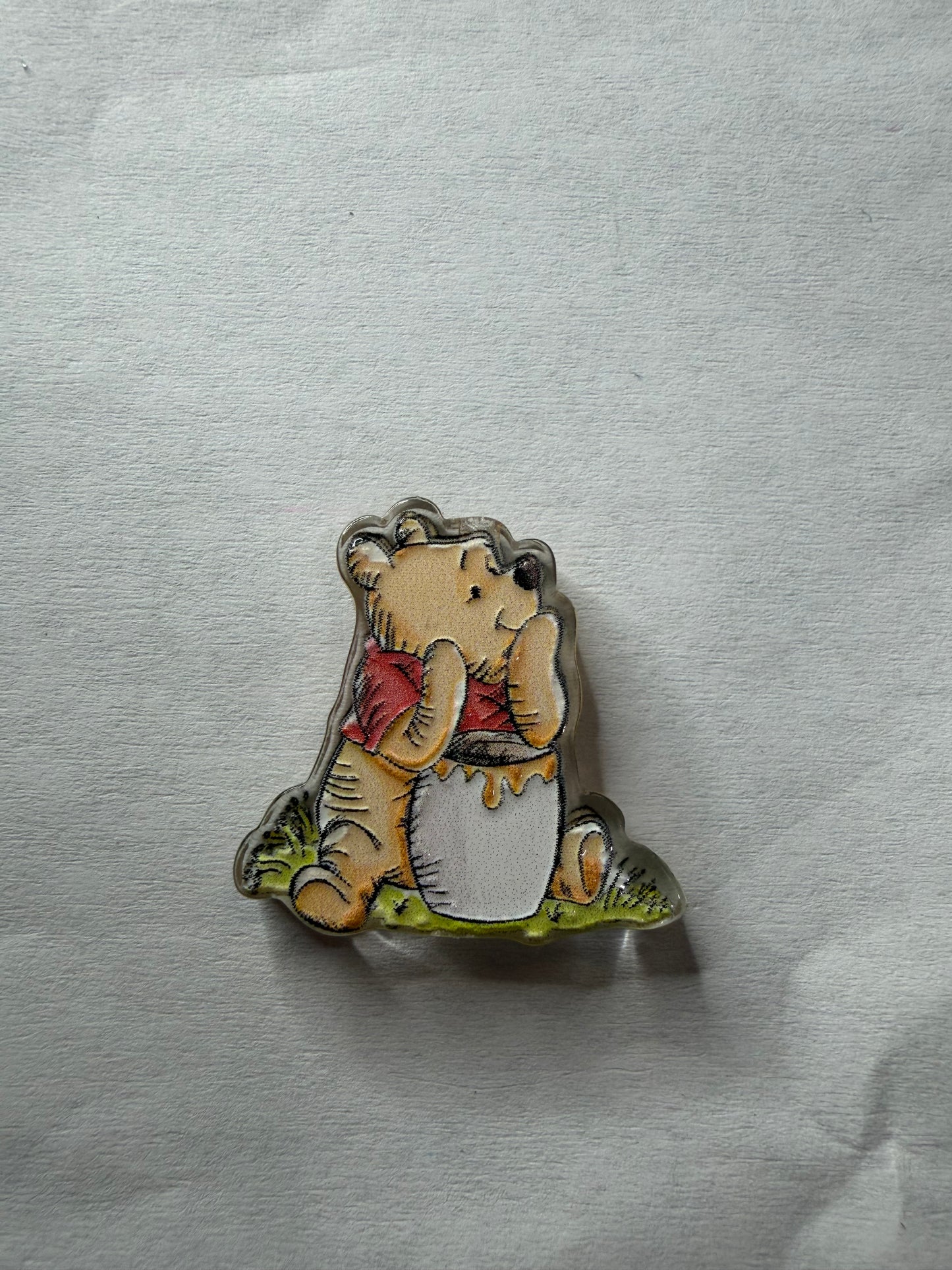 Acrylic focal Pooh with honey pot