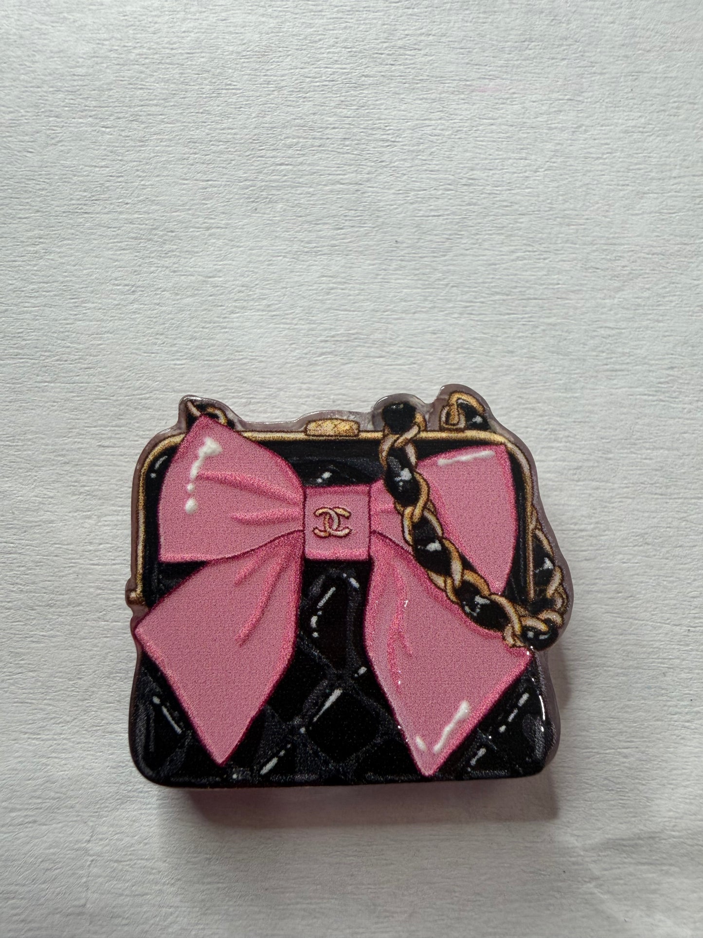 Acrylic focal Cc bag with pink bow