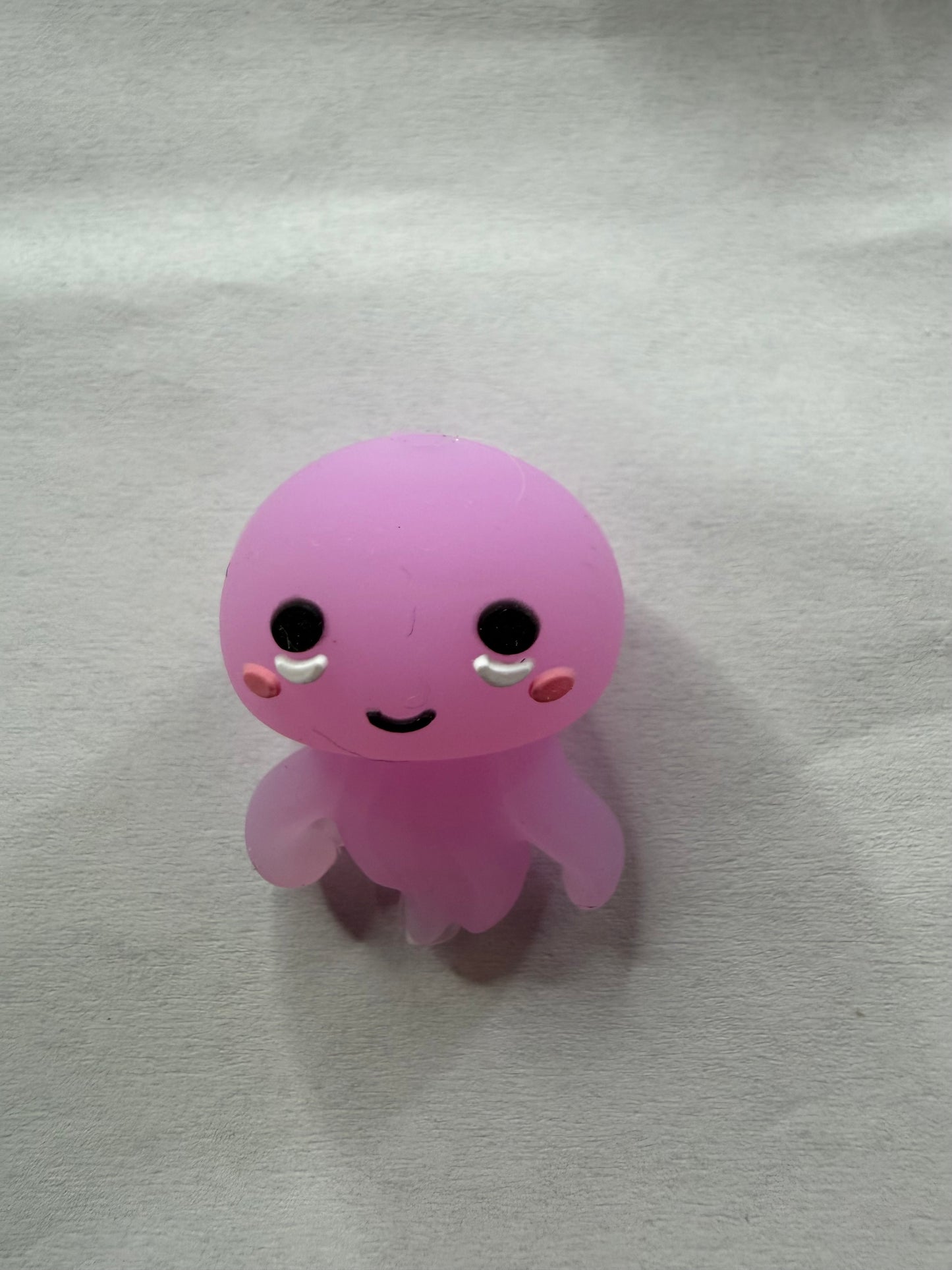 Focal 3d purple jelly fish