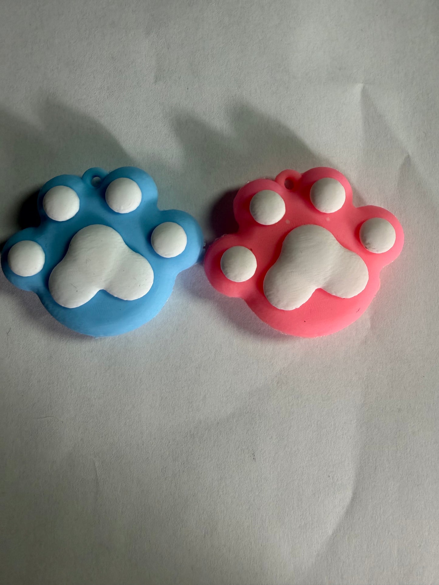 Pen topper silicone Paw print mystery color