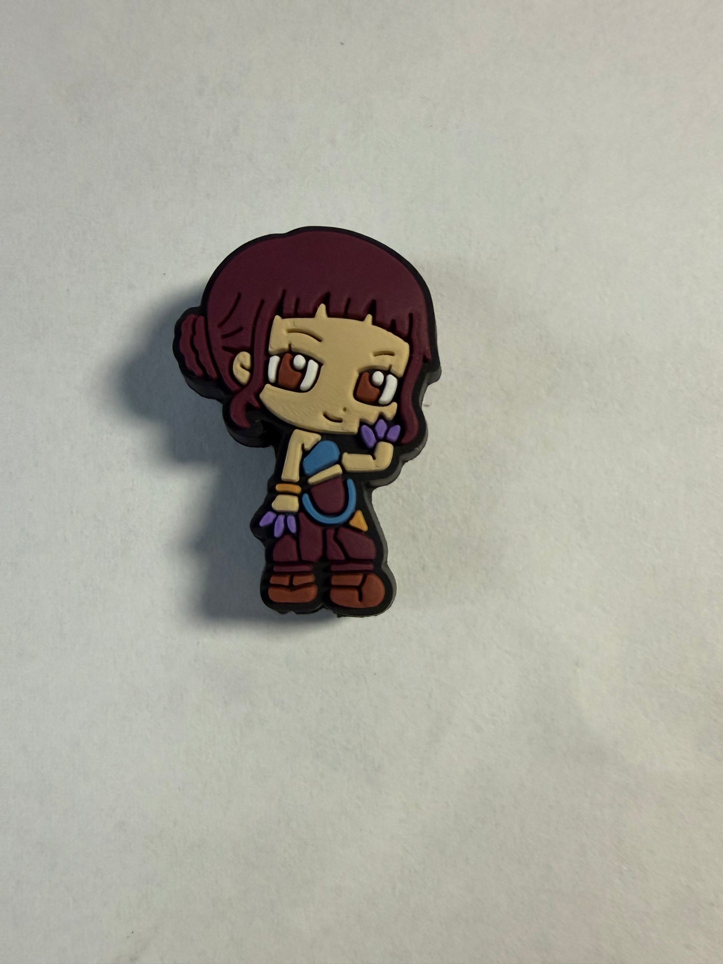 Focal 2d Kpop girl purple hands